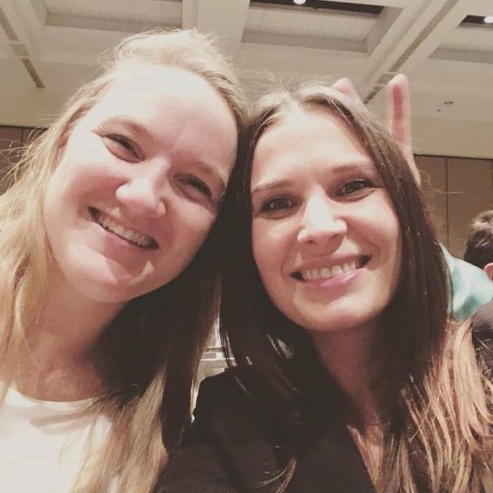 Meet your Posher, Dena